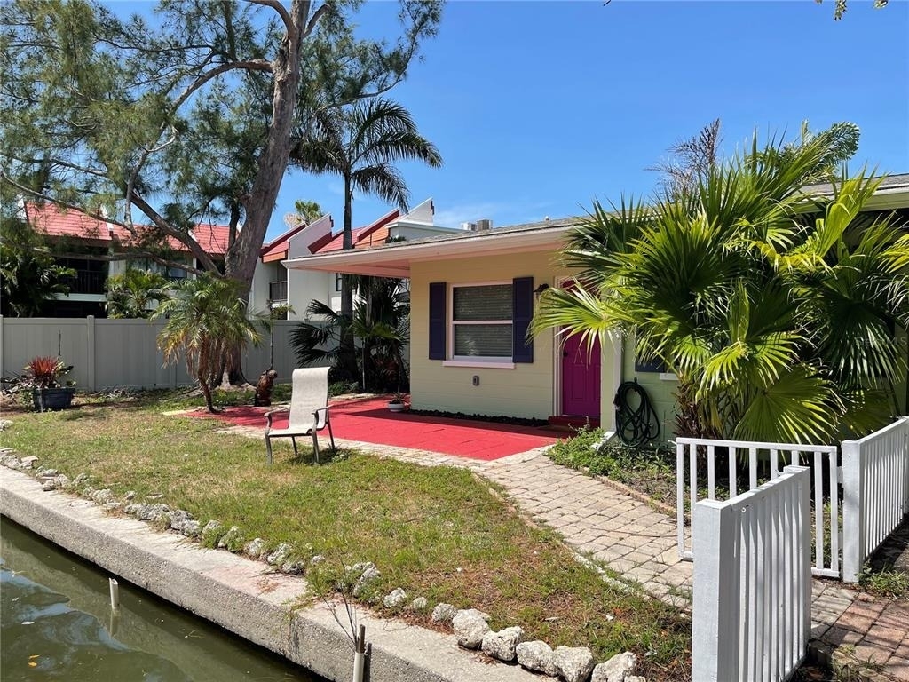 2100 Avenue A - Photo 0