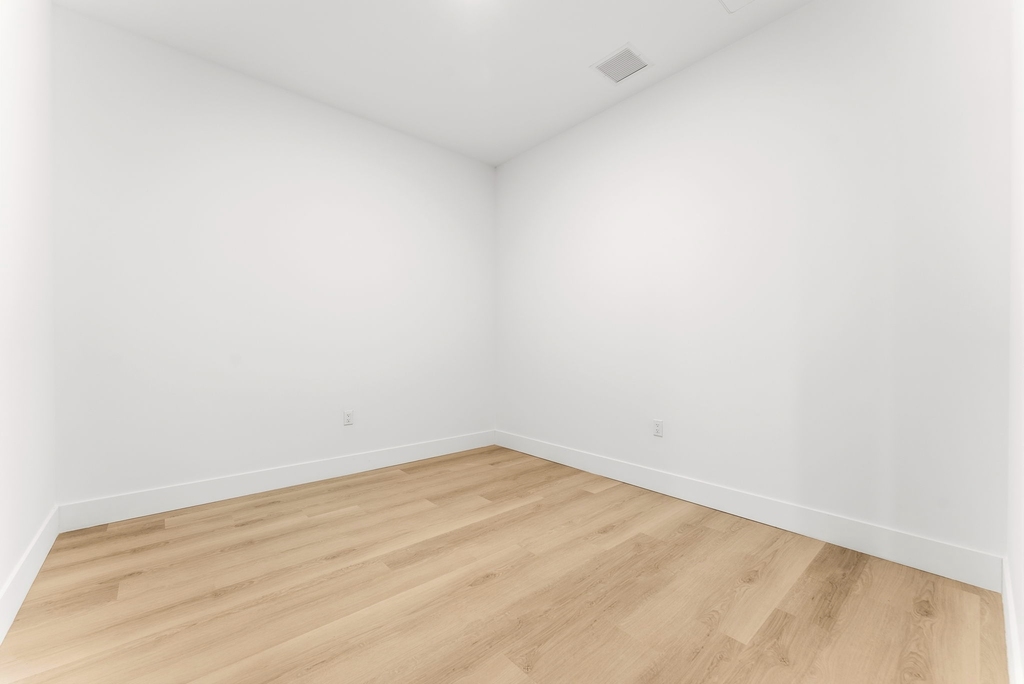 55 Broad Street - Photo 4