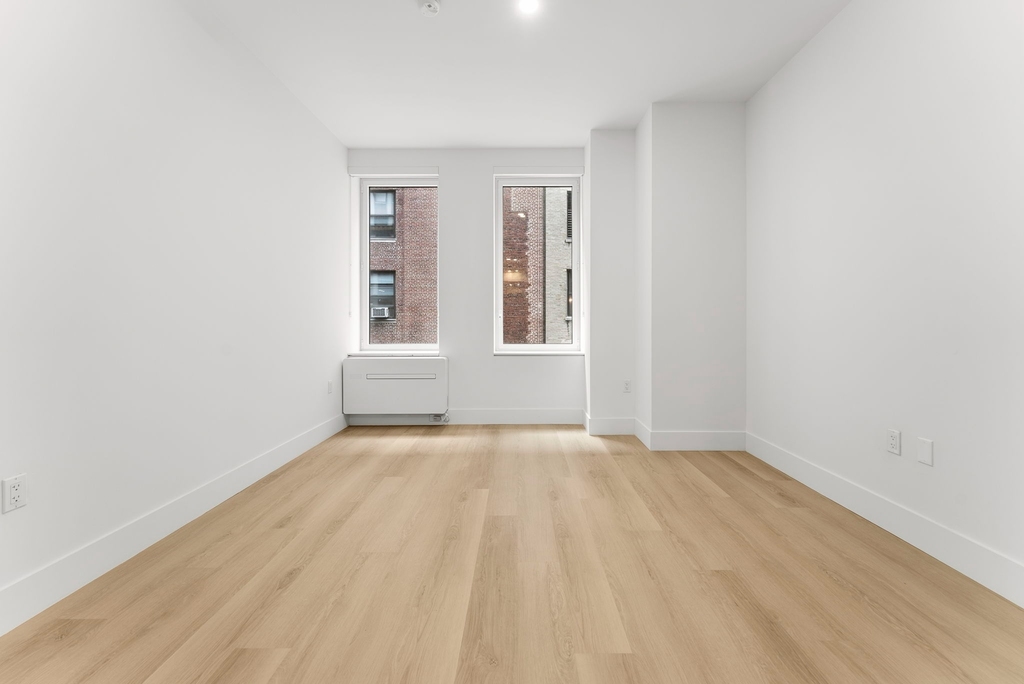 55 Broad Street - Photo 1