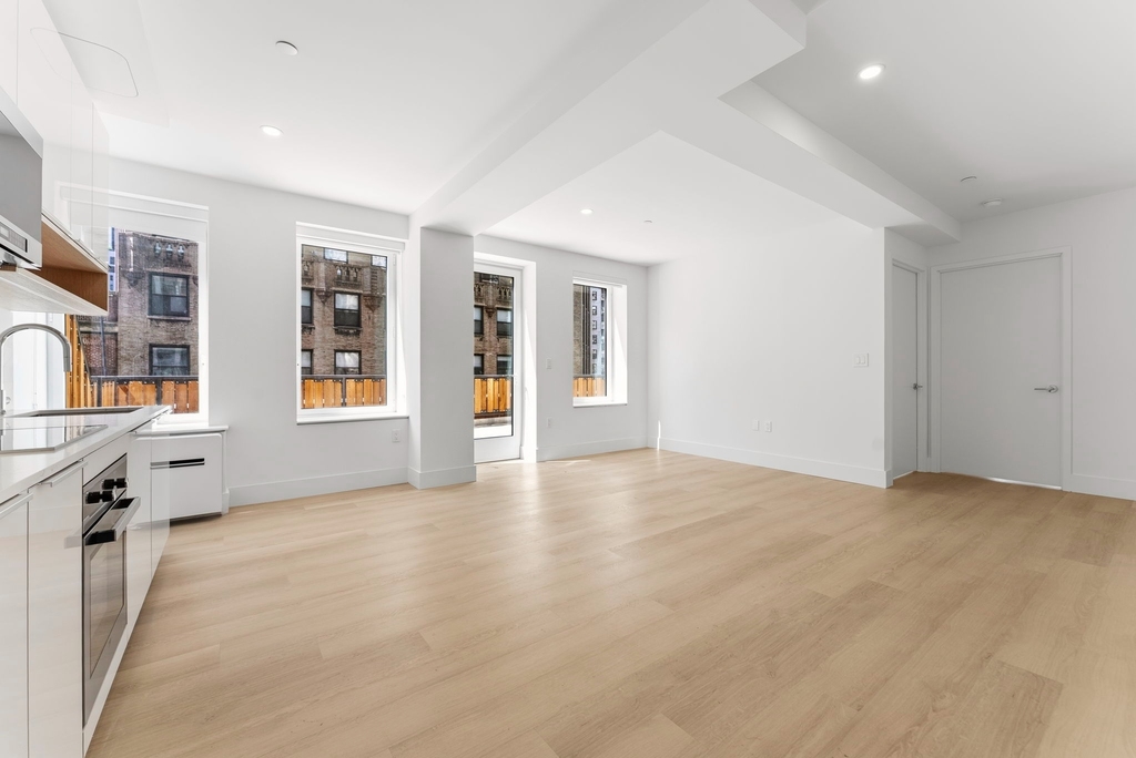 55 Broad Street - Photo 1