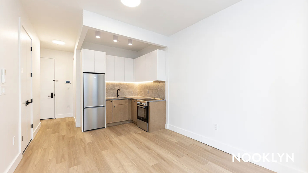 589 Knickerbocker Avenue - Photo 4