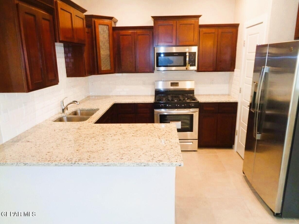 14932 Tierra Haven Avenue - Photo 7