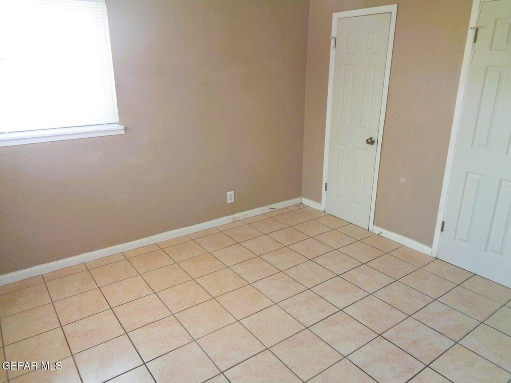 8724 Polaris Street - Photo 12