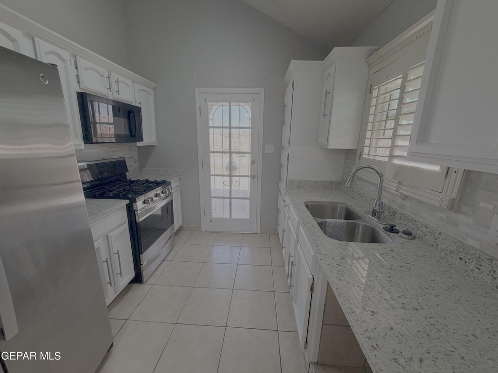 1533 El Greco - Photo 2
