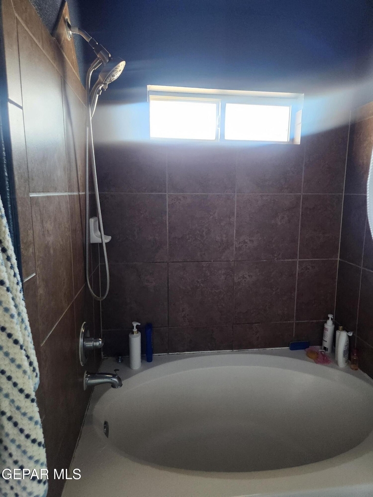 3281 Emerald Point Drive - Photo 7