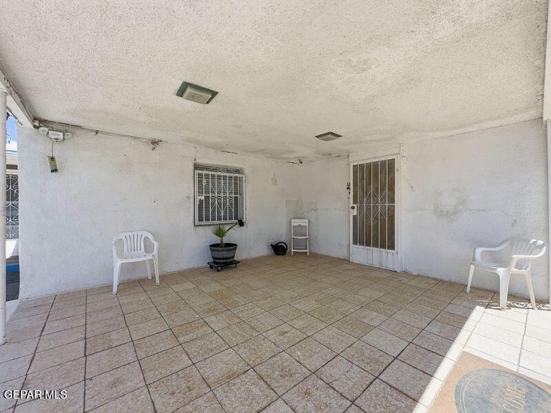 921 Olive Avenue - Photo 17