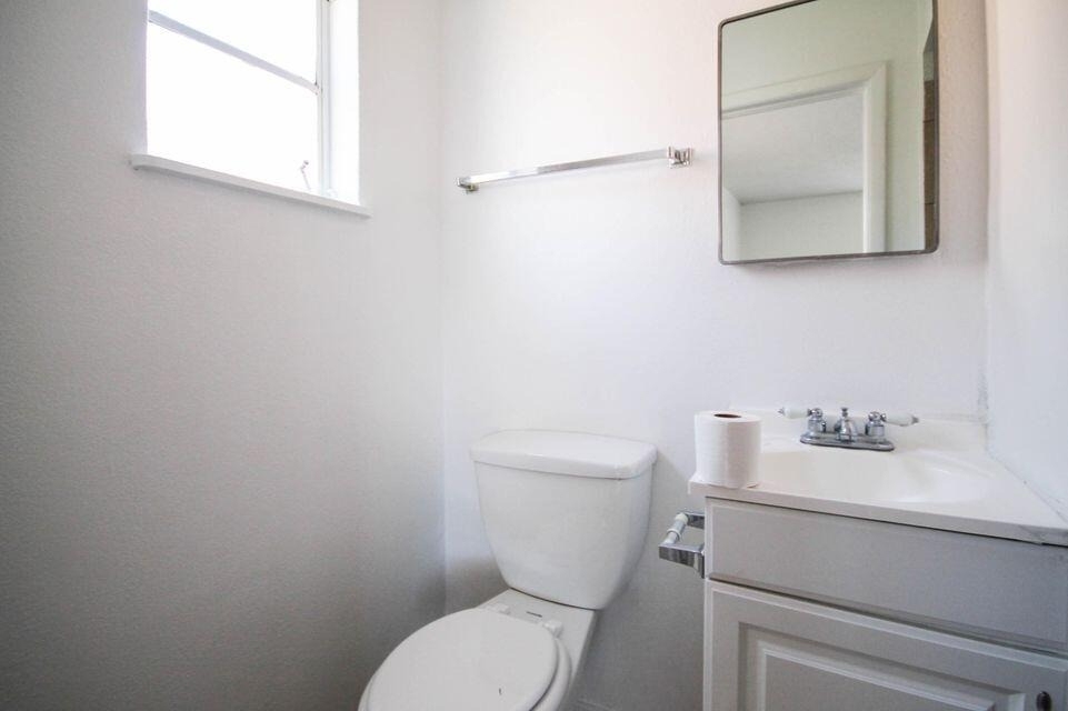 209 San Saba Road - Photo 8