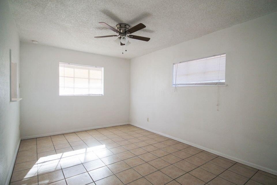 209 San Saba Road - Photo 18