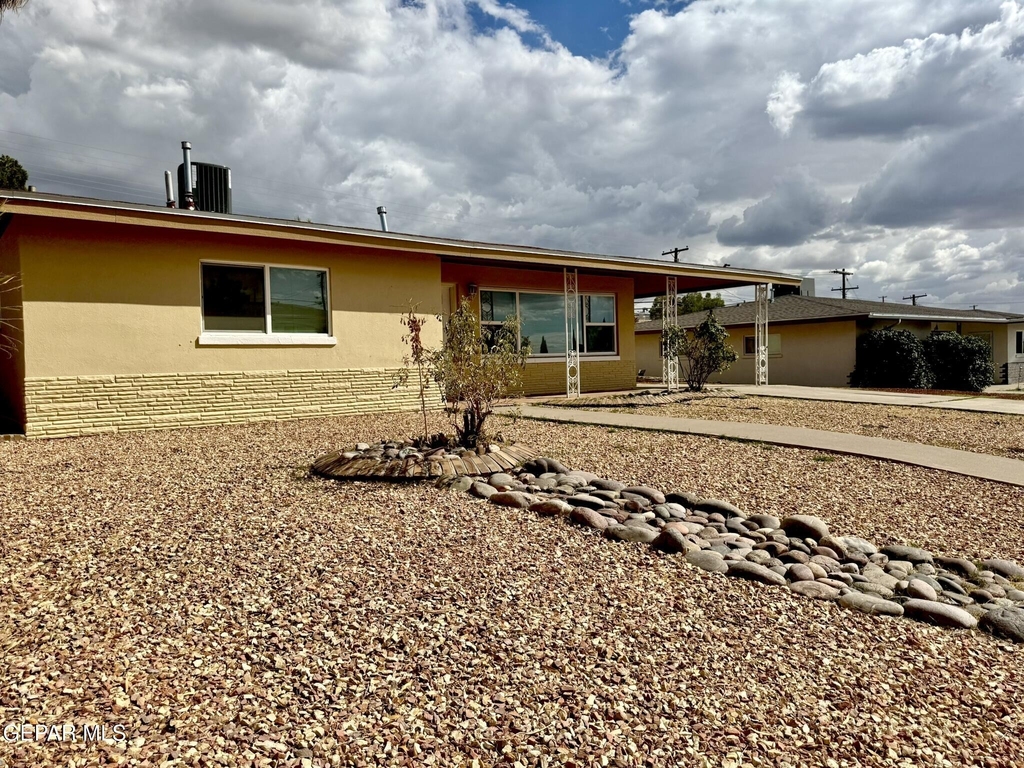 209 San Saba Road - Photo 1
