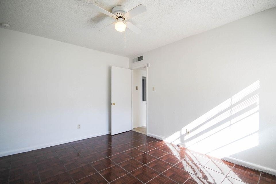 209 San Saba Road - Photo 16