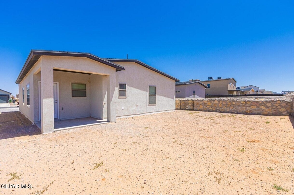 15168 Composition Avenue - Photo 25