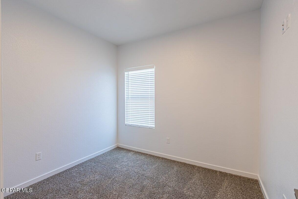 15168 Composition Avenue - Photo 14