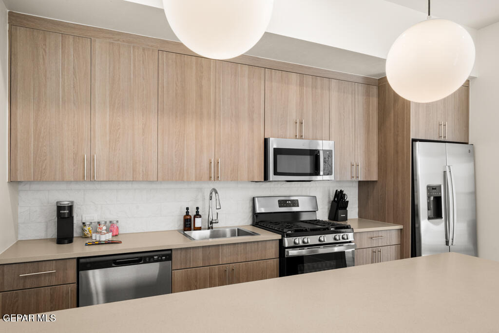 828 Acton Street - Photo 8