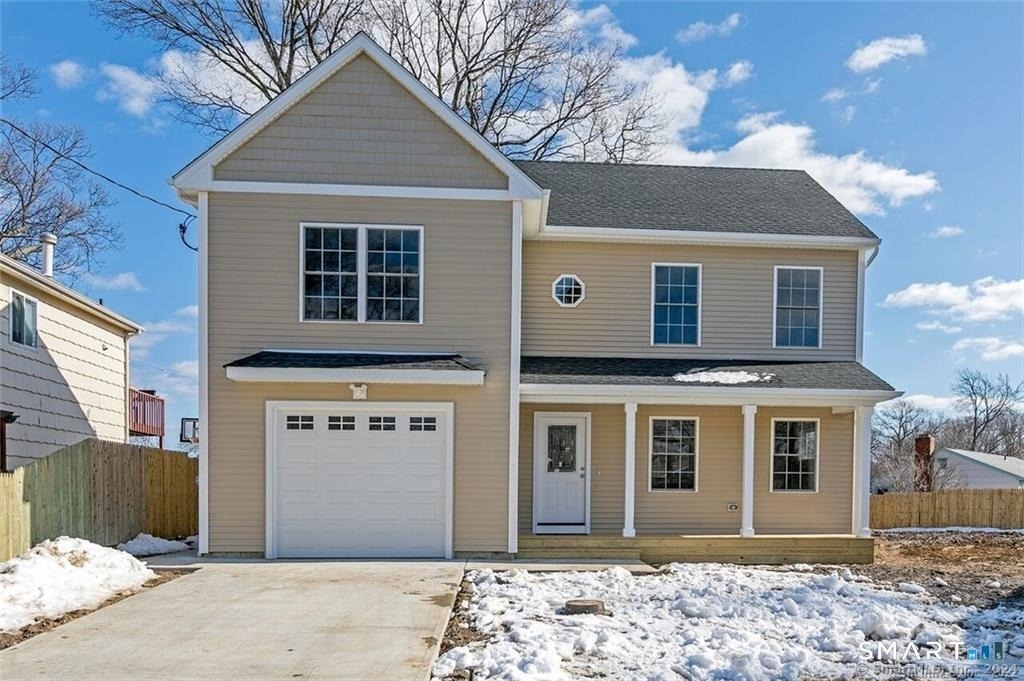 111 Vanguard Street - Photo 0