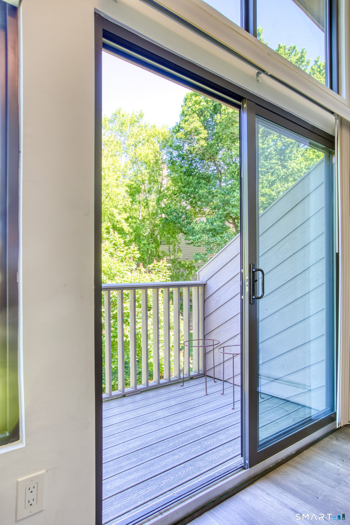 1465 Putnam Avenue - Photo 12