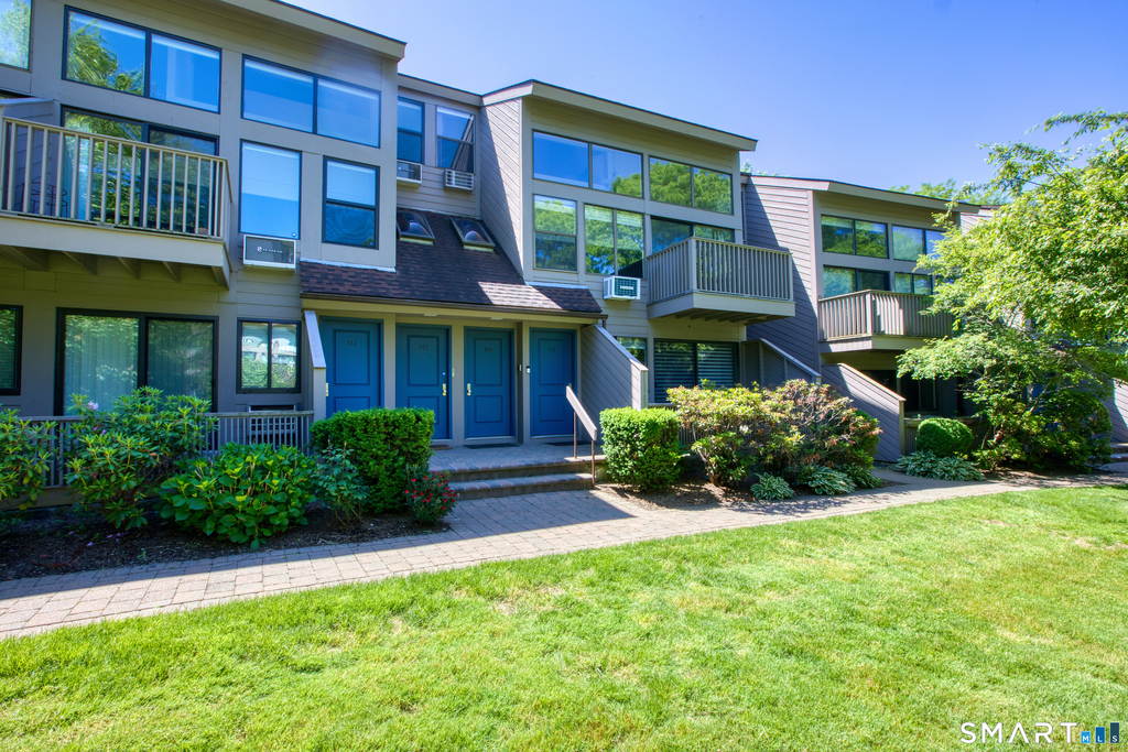 1465 Putnam Avenue - Photo 28