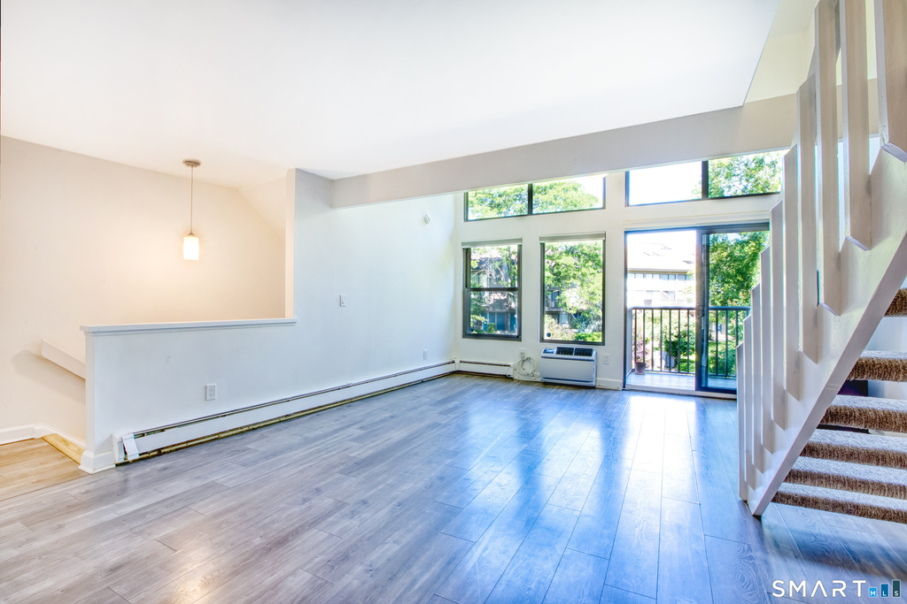 1465 Putnam Avenue - Photo 5