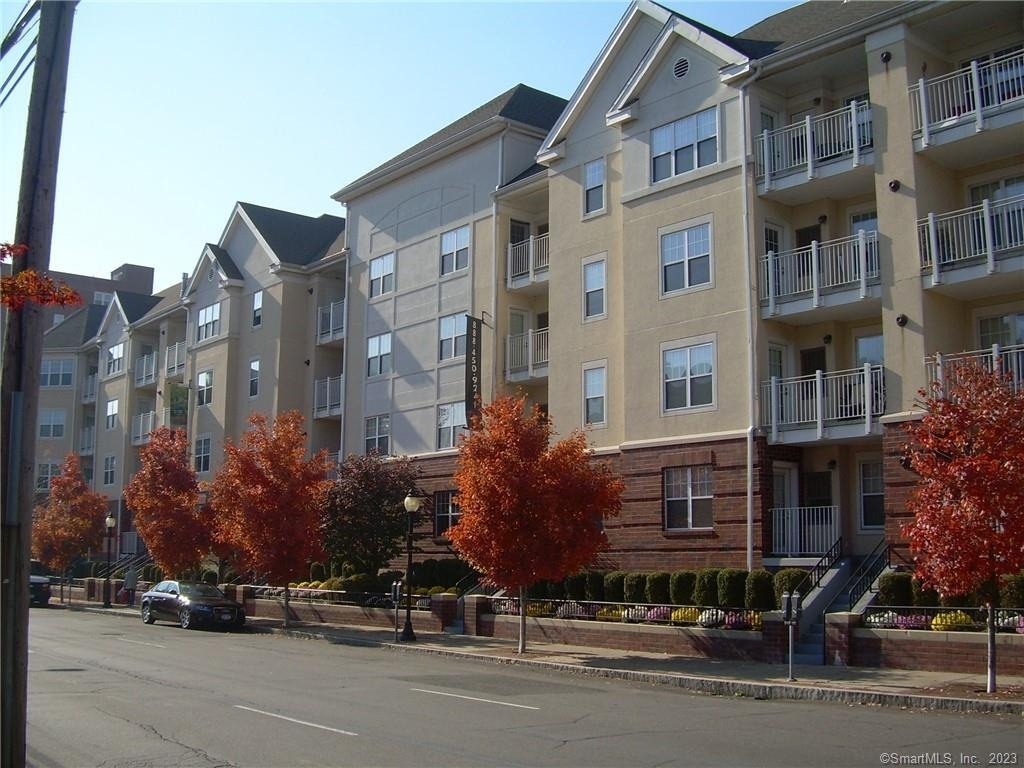 488 Bedford Street - Photo 5