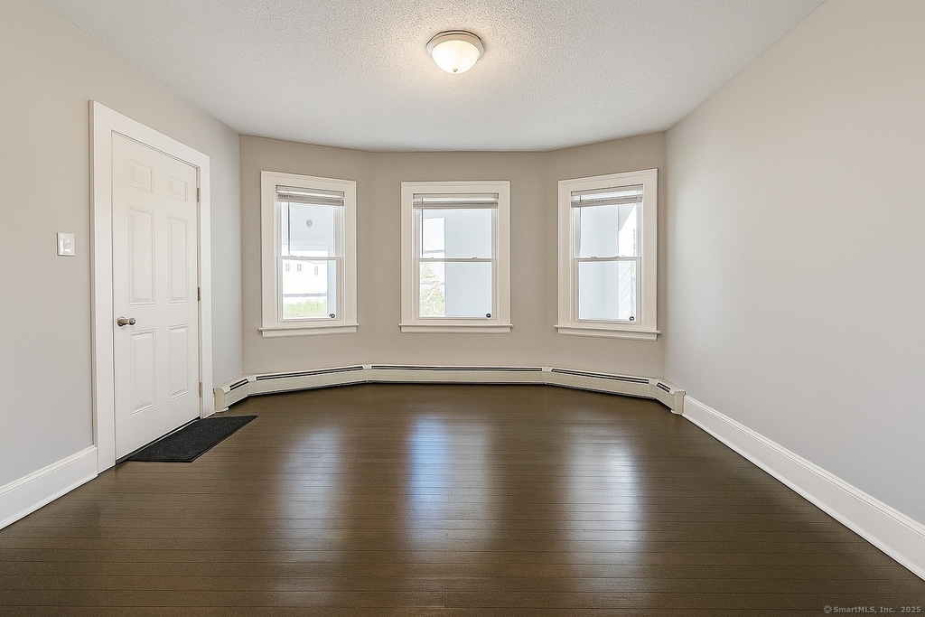 24 Miller Street - Photo 5