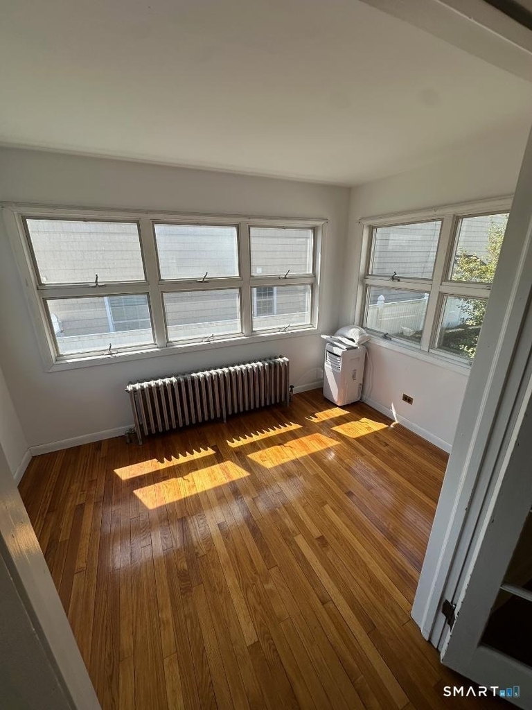 28 Hobbie Street - Photo 4
