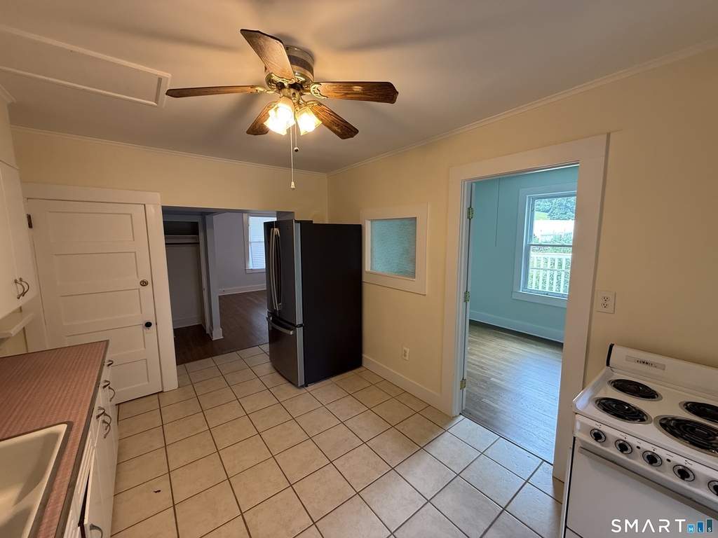 133 Eastern Drive - Photo 7