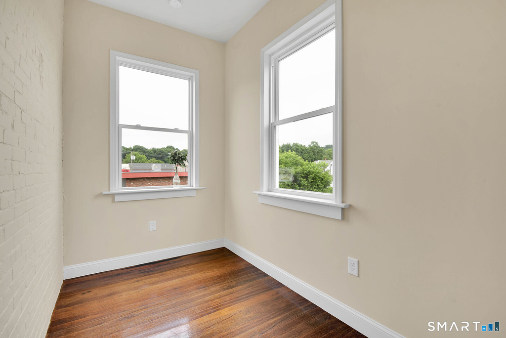 120 Main Street - Photo 9