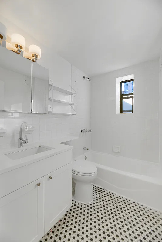 121 Madison Avenue - Photo 8