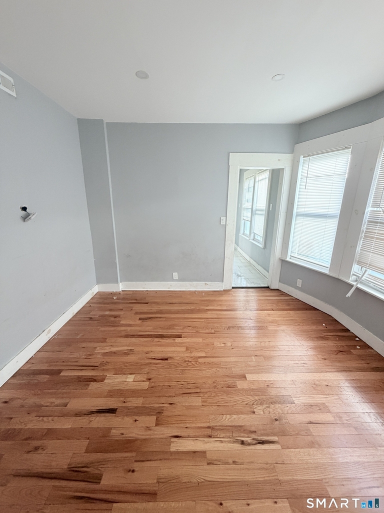 161 Lamberton Street - Photo 2