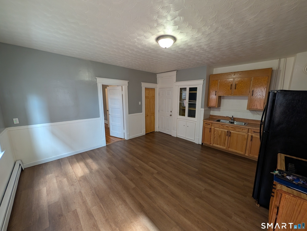 23 Lyman Street - Photo 4