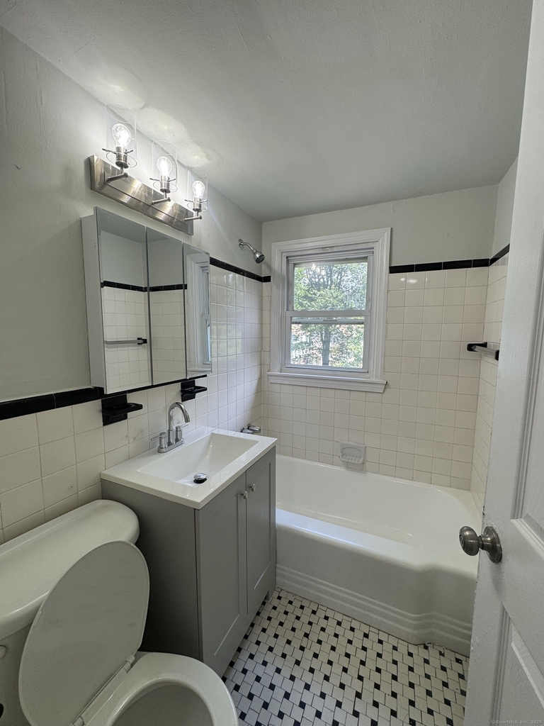 35 Goodyear Street - Photo 6