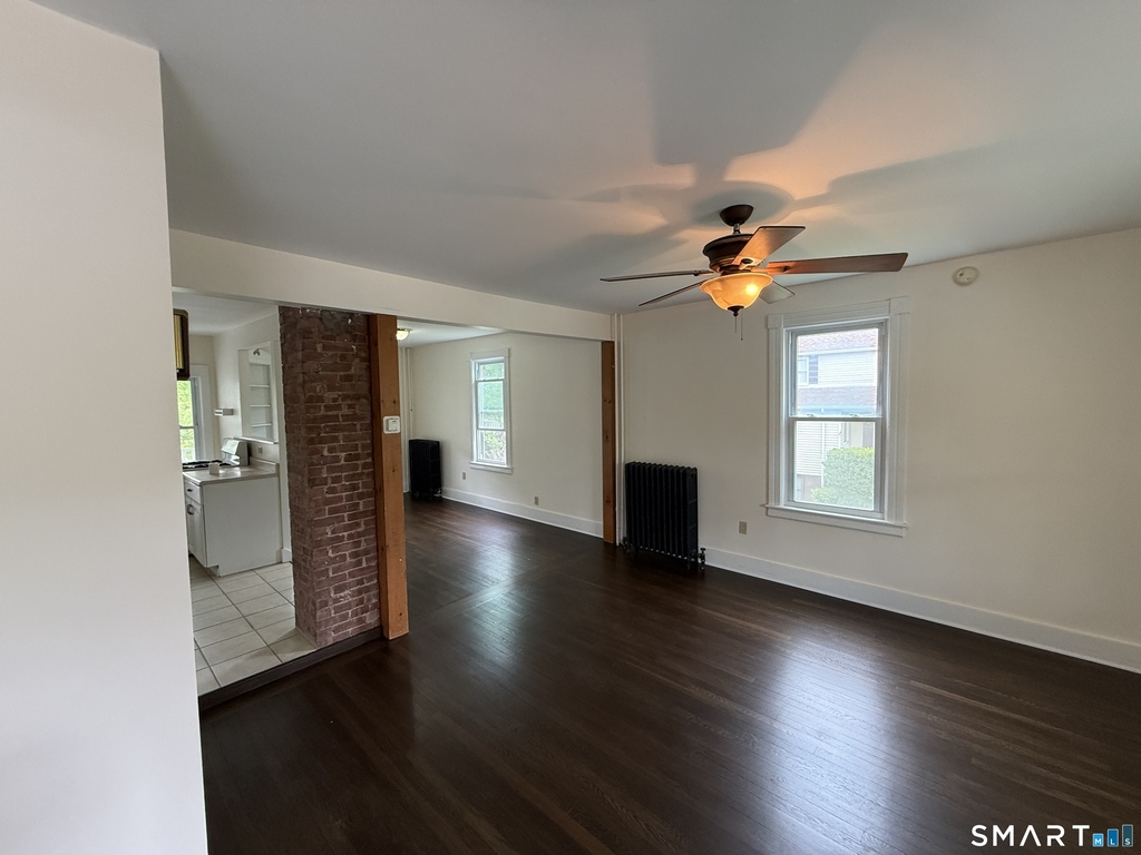 131 Eastern Drive - Photo 3