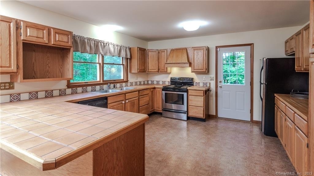 42 South Road - Photo 5