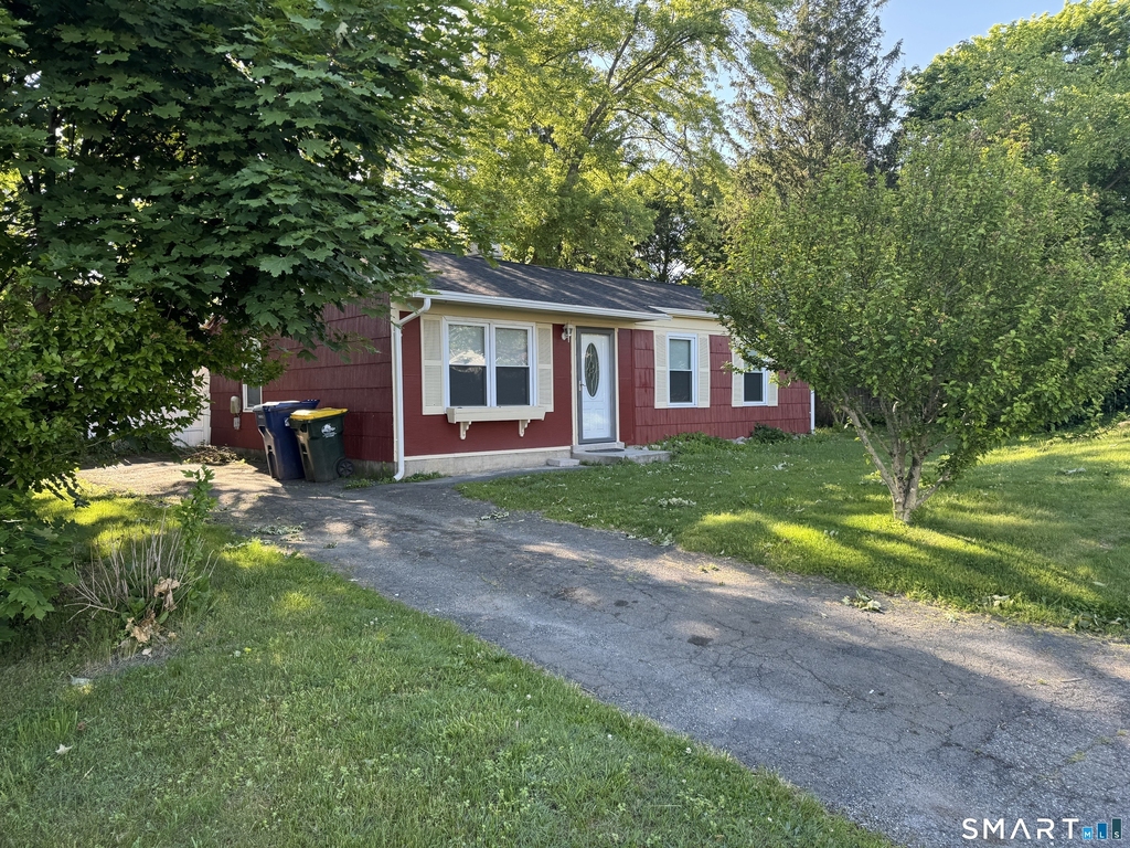 5 Webster Drive - Photo 1