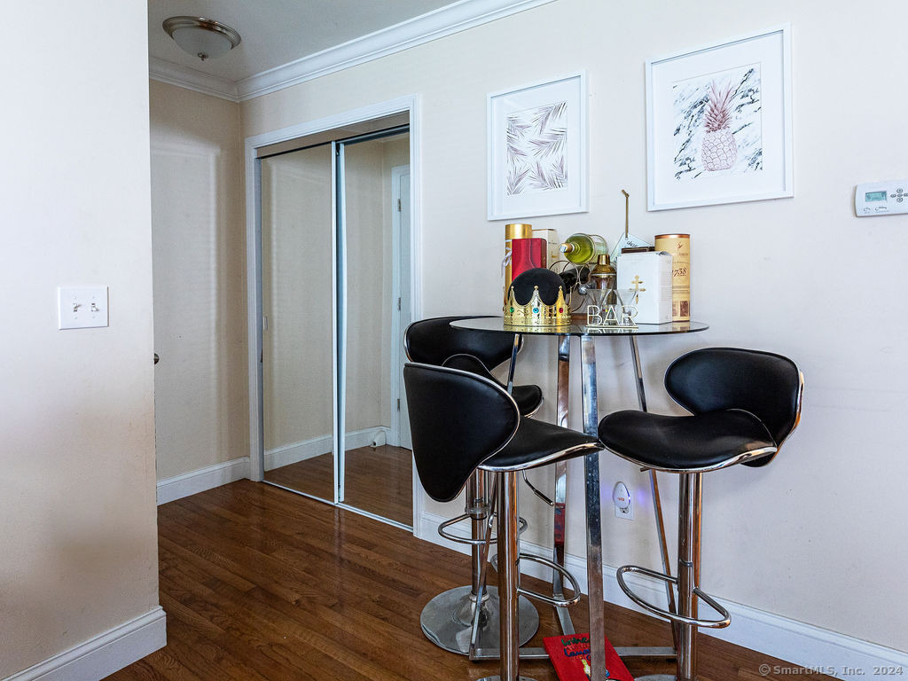 309 Ely Avenue - Photo 6