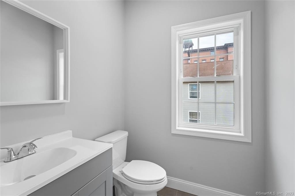 232 Columbus Avenue - Photo 5