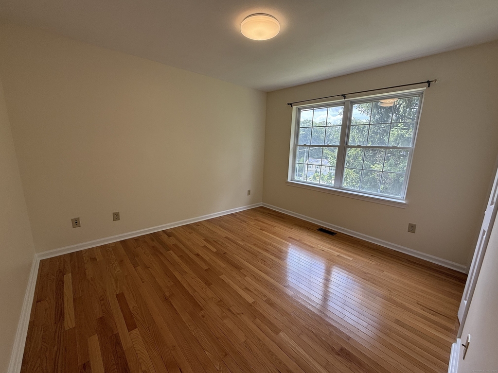 183 Osborn Road - Photo 15