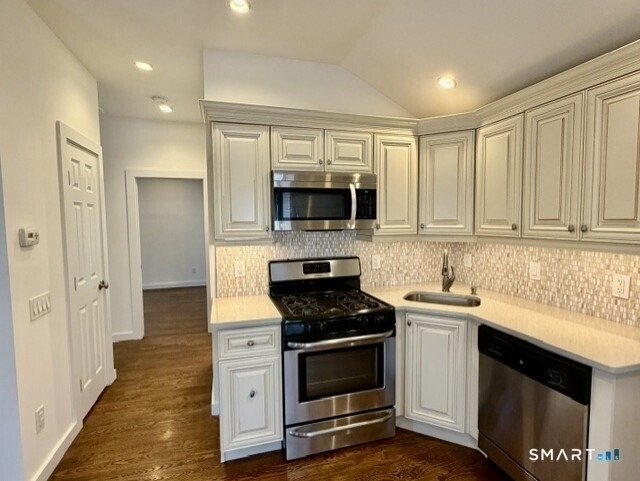 10 Wells Avenue - Photo 8