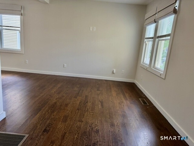 10 Wells Avenue - Photo 16