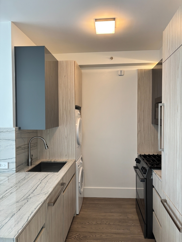 West 47th Street | Theater District - Photo 4