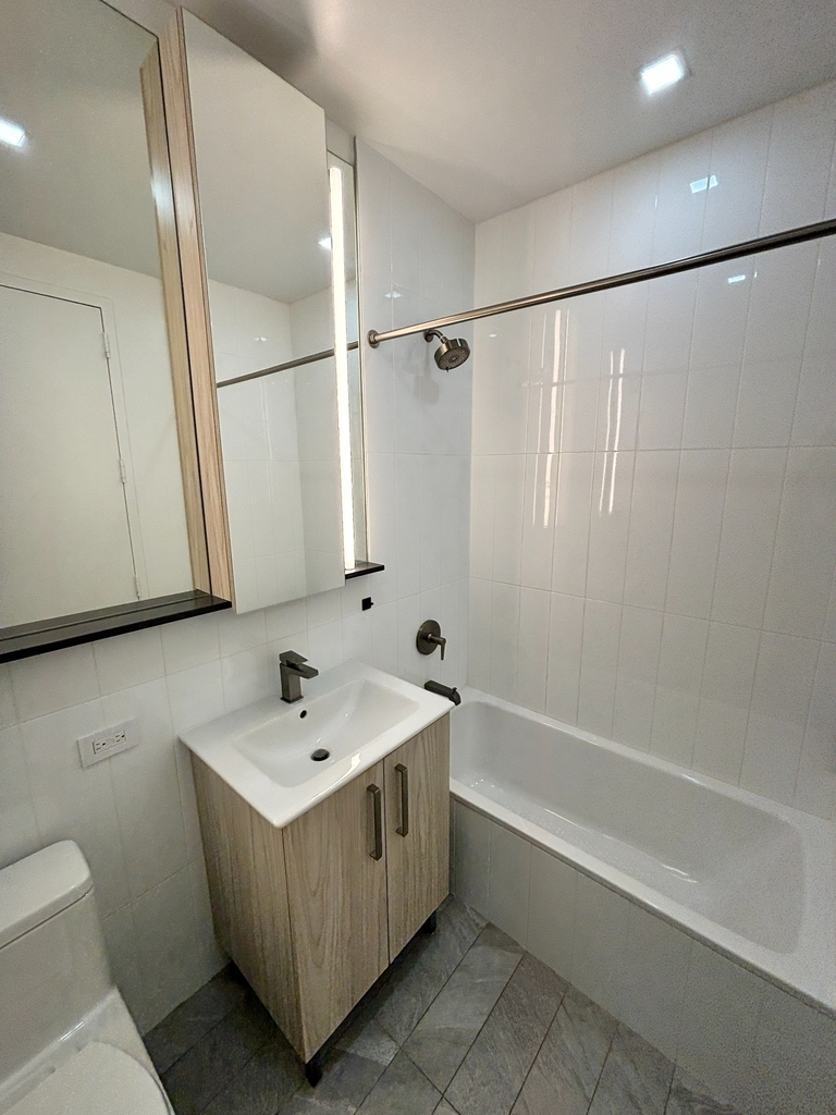 West 47th Street | Theater District - Photo 9