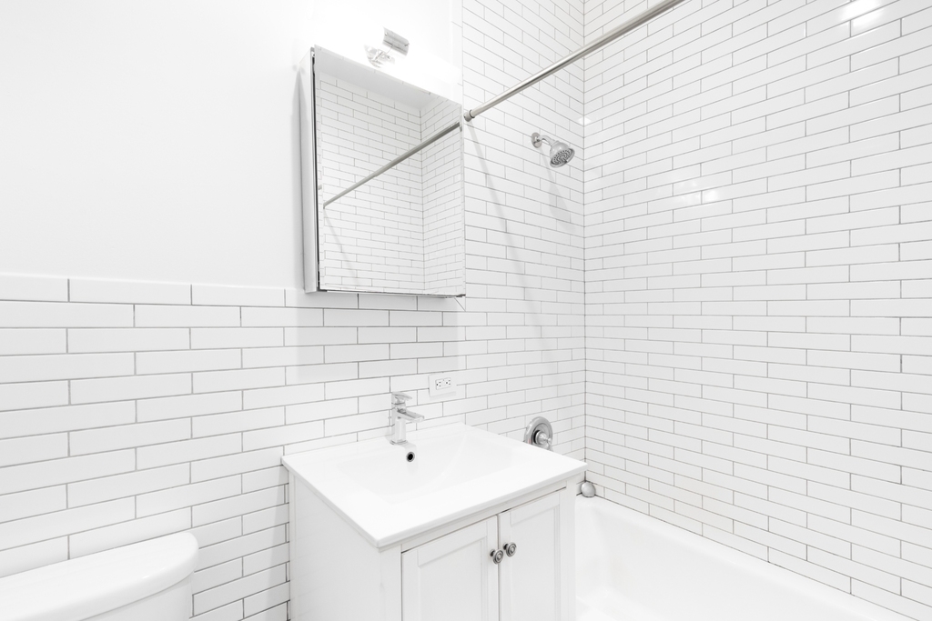 135 William Street - Photo 7