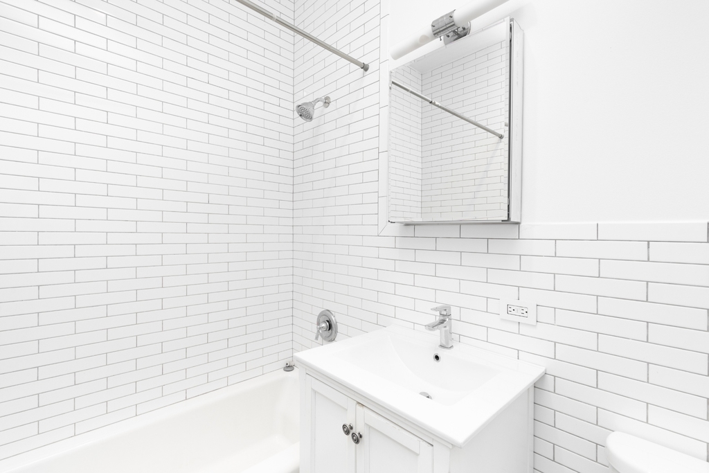 135 William Street - Photo 6