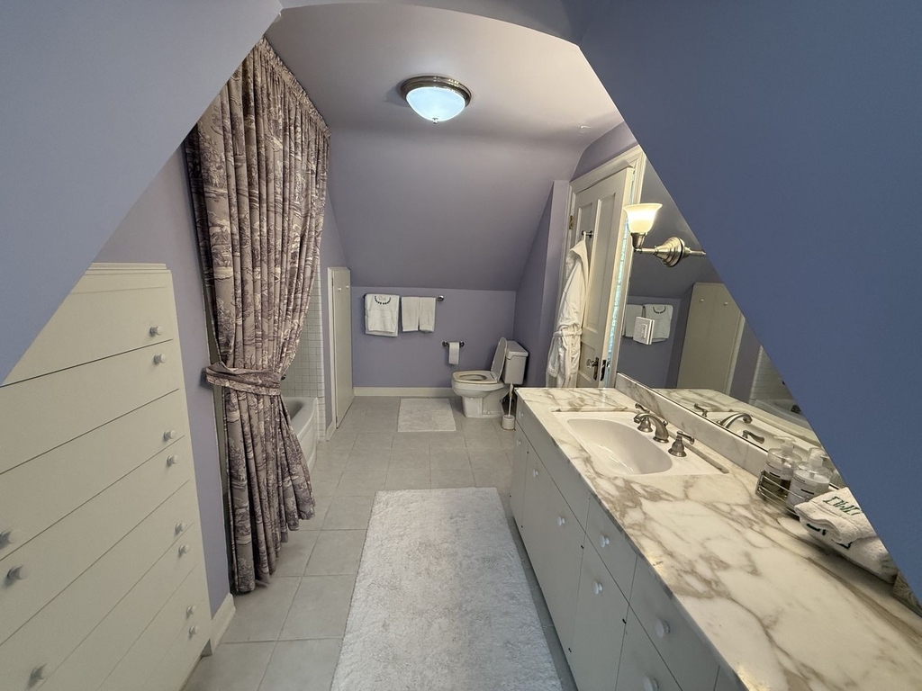506 Roslyn Place - Photo 28