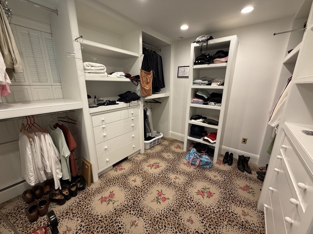 506 Roslyn Place - Photo 33
