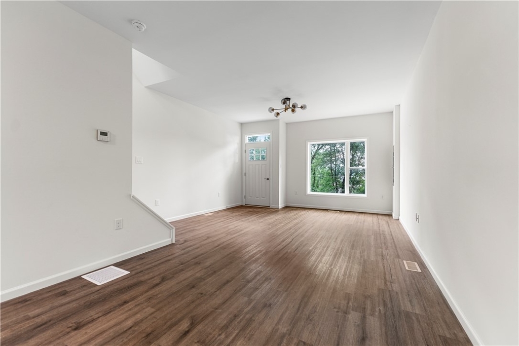 902 Morrison St - Photo 9