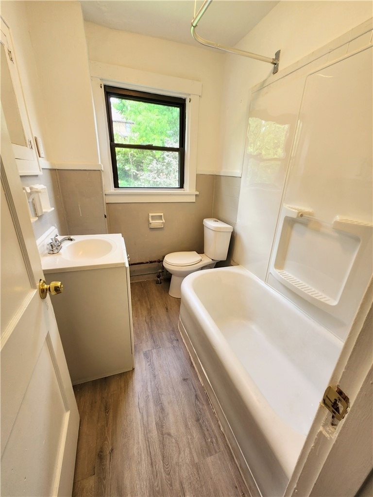4303 Ludwick St - Photo 1