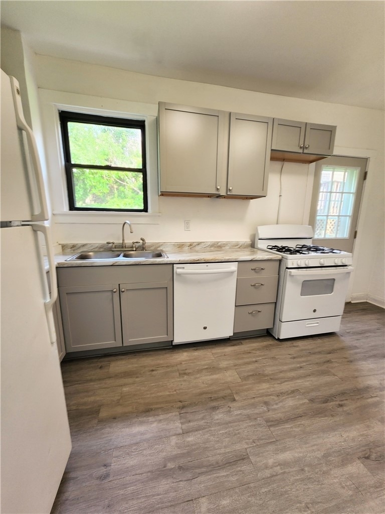 4303 Ludwick St - Photo 0