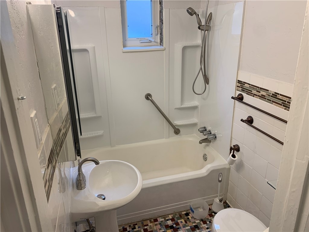 5450 Covode Pl - Photo 10