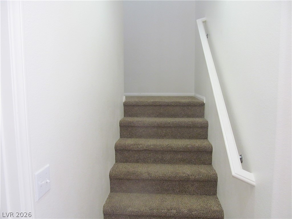 8513 Orly Avenue - Photo 10