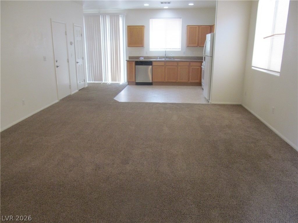 8513 Orly Avenue - Photo 3